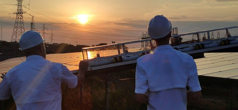 FIDELZ impulsa prototipo robótico 100% venezolano para potenciar la energía solar