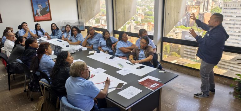 FIDELZ forma a trabajadores de CORPOELEC en uso responsable de la inteligencia artificial